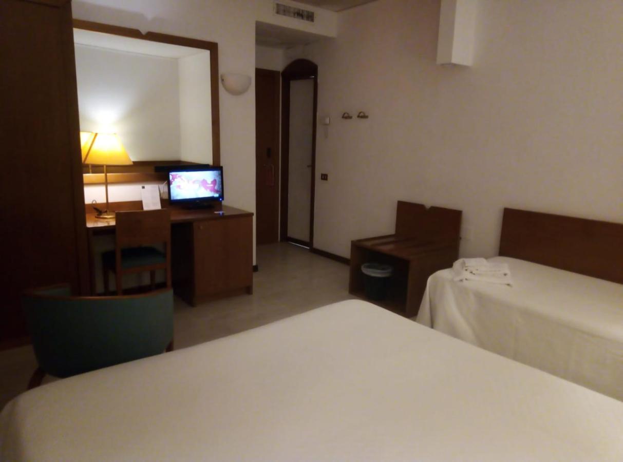 Hotel Arcadia Macerata Exterior foto