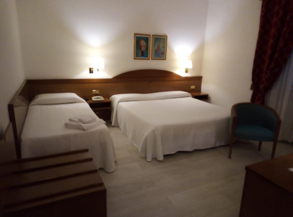 Hotel Arcadia Macerata Exterior foto