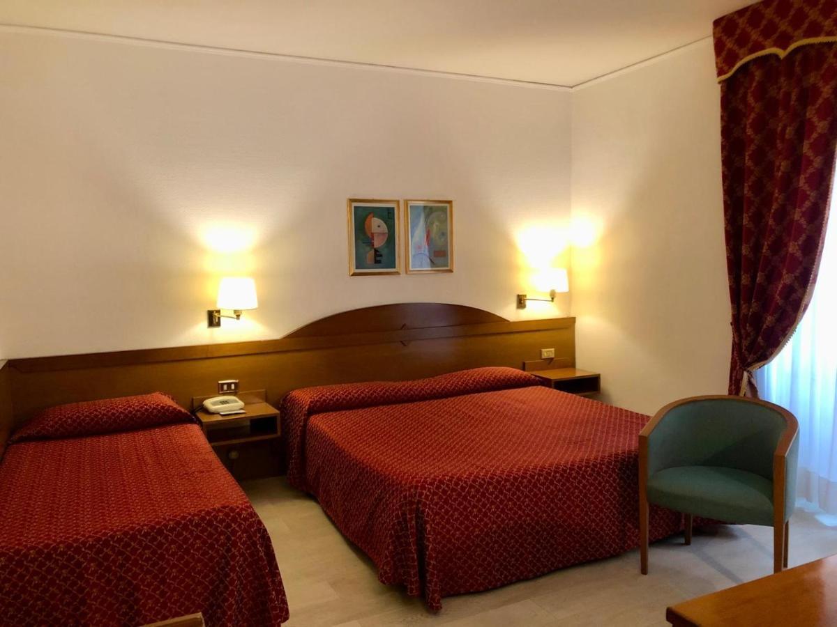 Hotel Arcadia Macerata Exterior foto